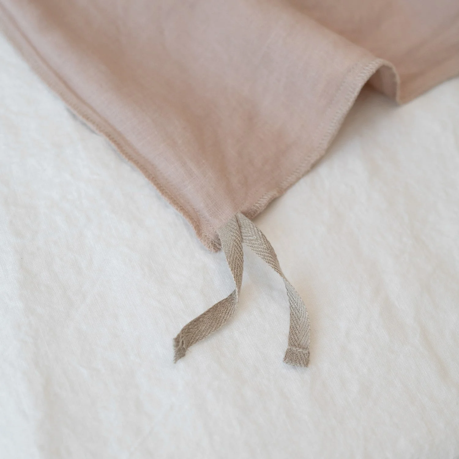 Ashes of Roses Linen Duvet Cover - Image 4