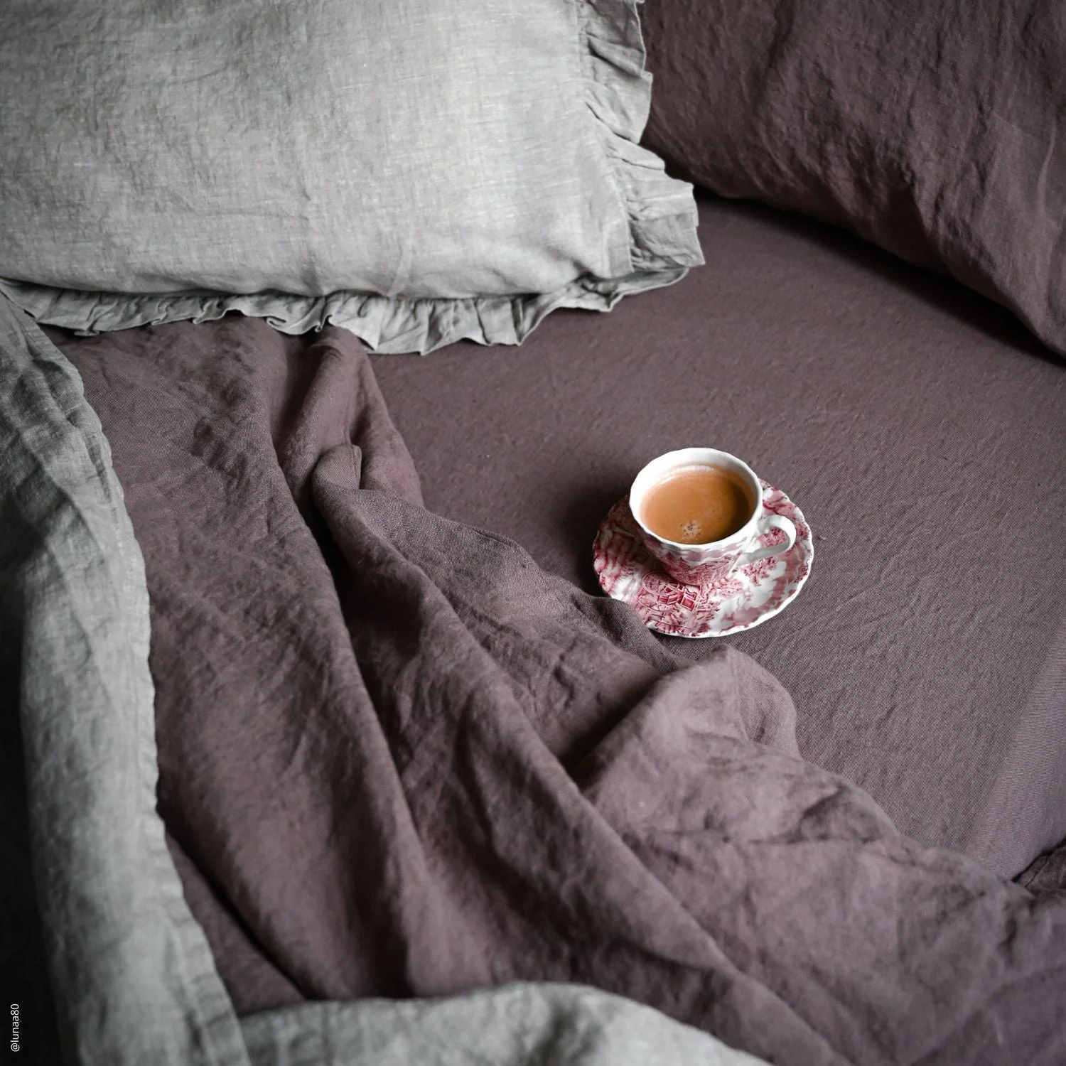 Ashes of Roses Linen Fitted Sheet - Image 3