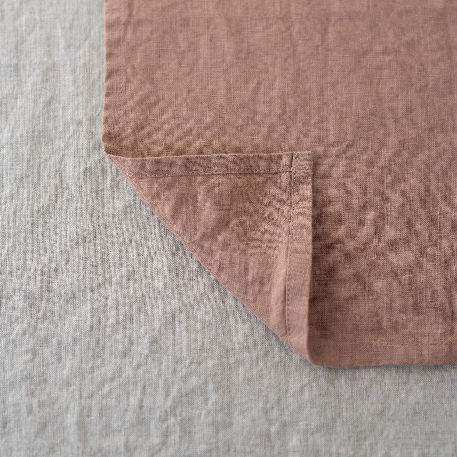 Cafe Creme Lightweight Linen Table Runner (Set of 3) - Image 5
