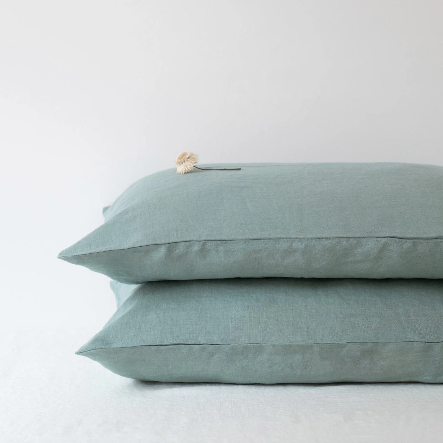 Green Milieu Linen Pillowcase - Image 2