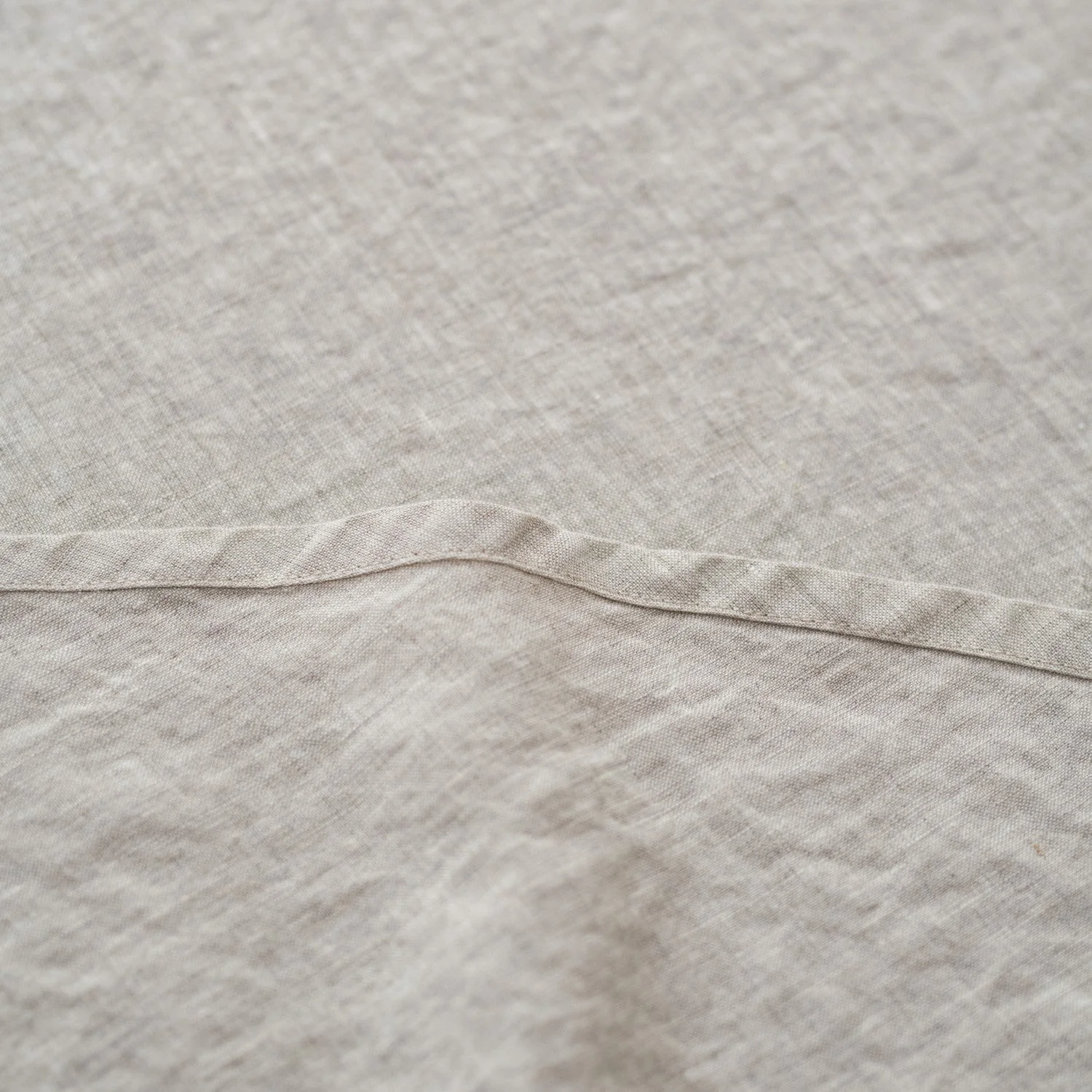 Melange Lightweight Linen Round Tablecloth - Image 7