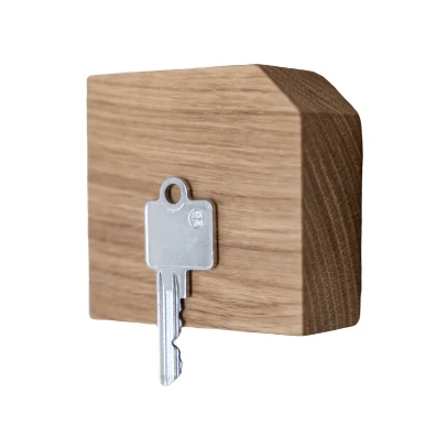 Raktea Oak Keyholder - Image 3