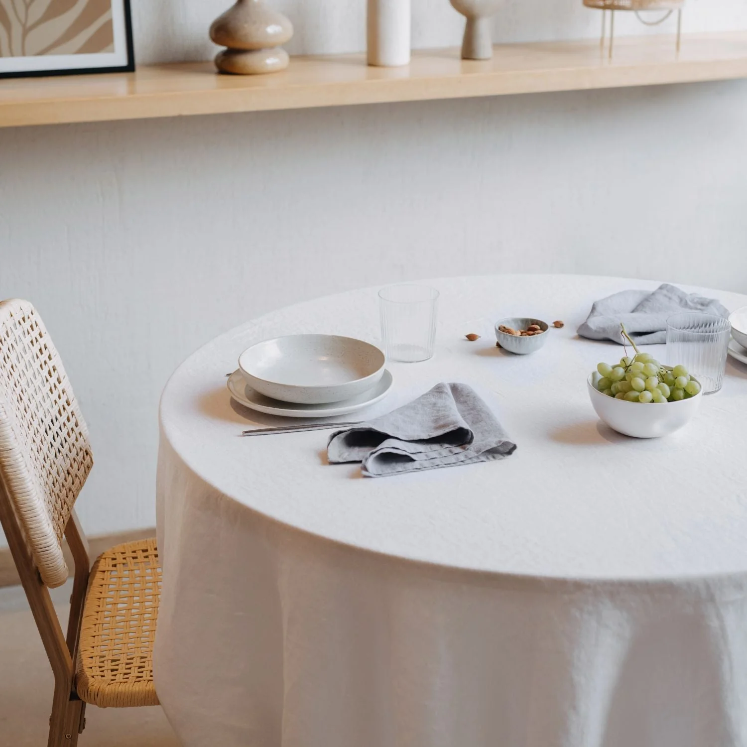 White Lightweight Linen Round Tablecloth - Image 3