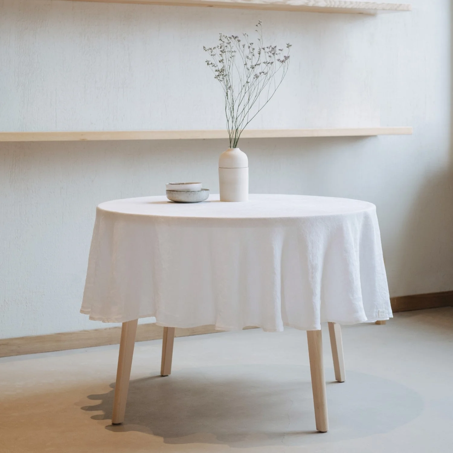 White Lightweight Linen Round Tablecloth - Image 4