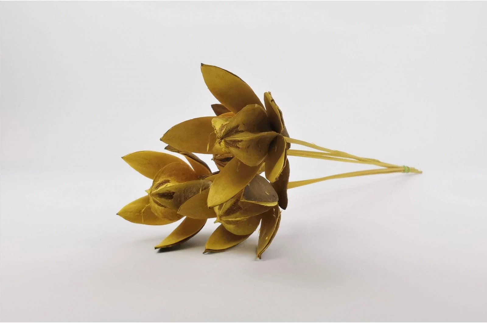 Italian Yellow Lily Flower Bouquet - Image 3